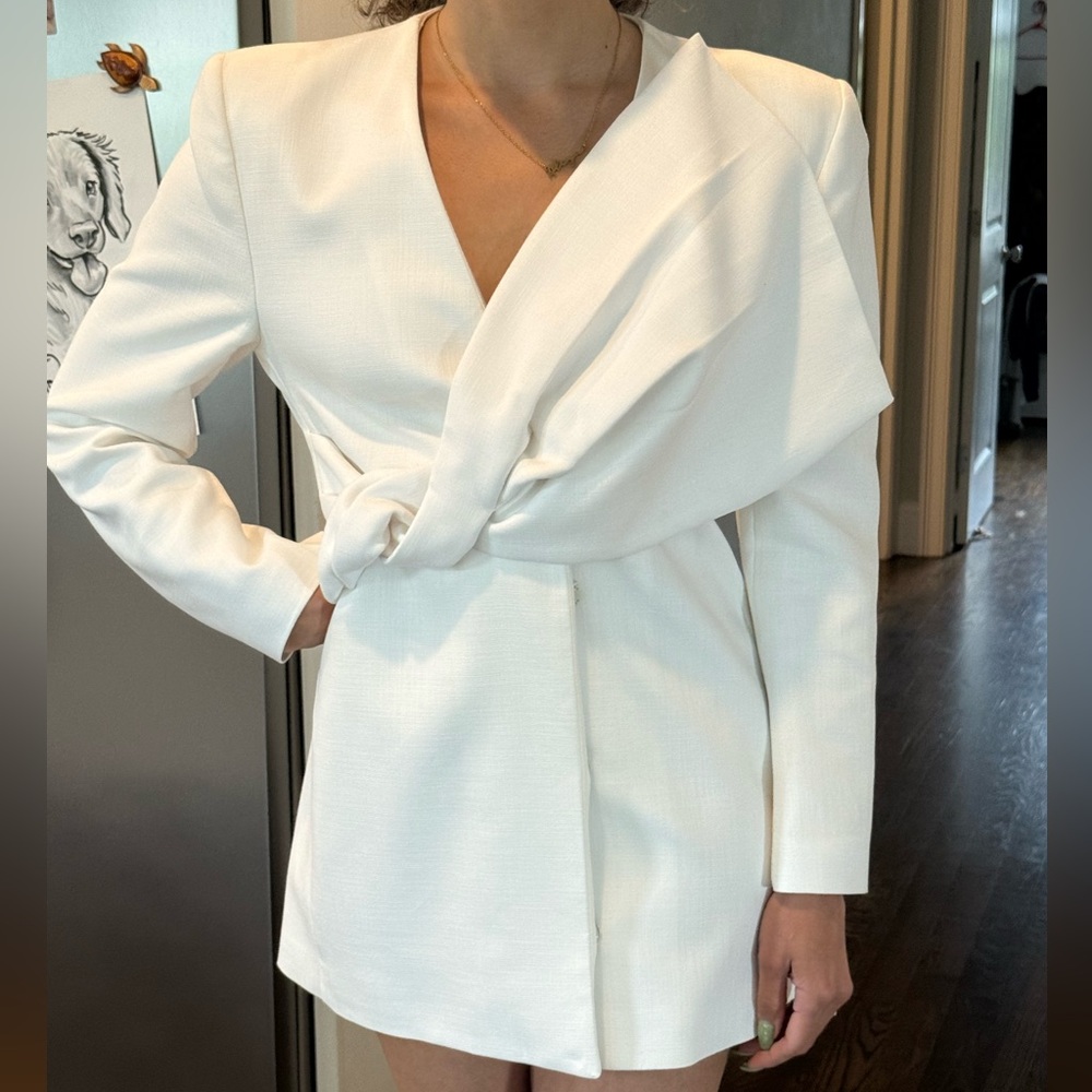 Zara White Bow Front Mini Dress – Chic Boss Babe Look